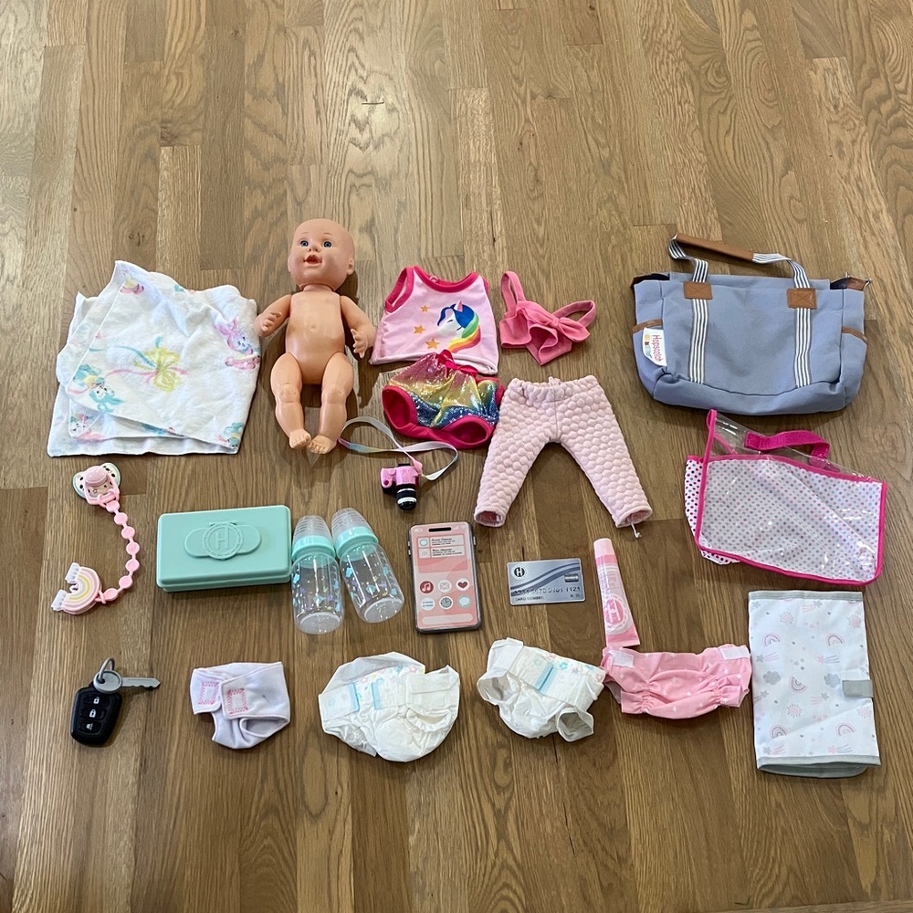 Cititoy Girl Baby Doll And Baby And Pretend Mom Accessories Lot of 22 Items